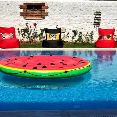 Bed and Breakfast Elysium Çeşme