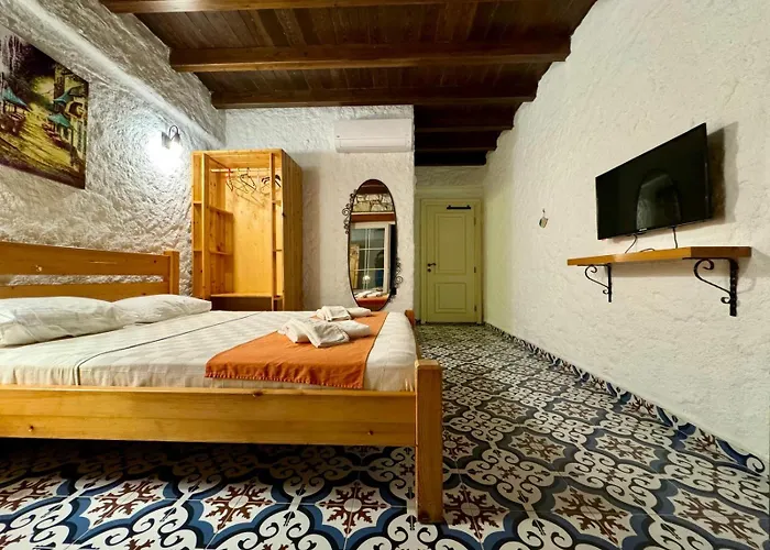 Elysium Bed & Breakfast 4*